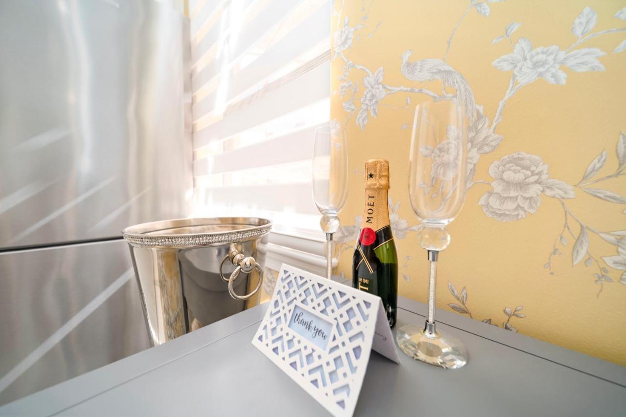 Renovated Studio In The Heart Of Palm Beach - Free Parking, Security Box Ngoại thất bức ảnh