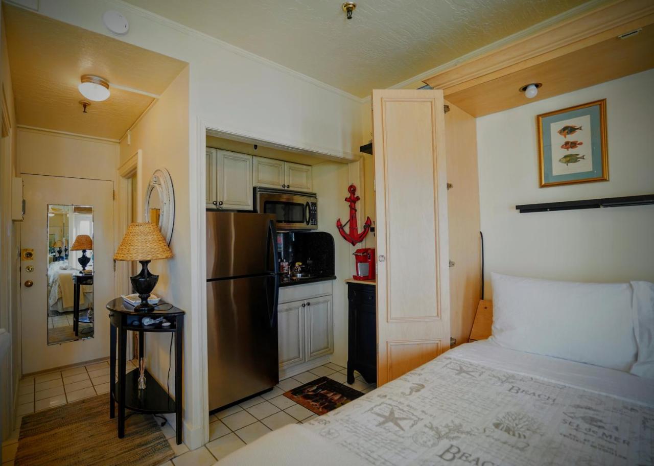 Renovated Studio In The Heart Of Palm Beach - Free Parking, Security Box Ngoại thất bức ảnh